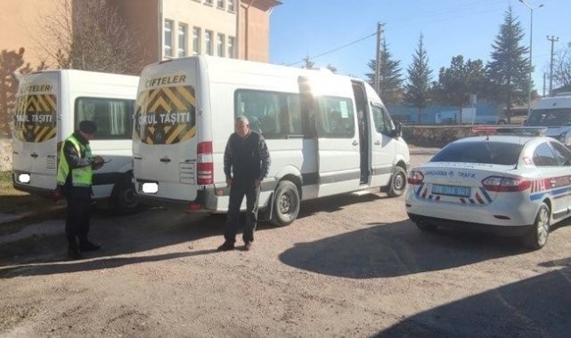 Jandarmadan okul servislerine denetim