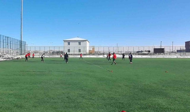 Kars 36 Spor hazırlıklarını sürdürüyor