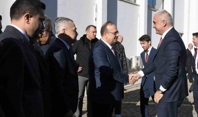Kültür ve Turizm Bakanı Ersoy: "Turizmdeki hedefimiz 60 milyon ziyaretçi ve 60 milyar dolar gelir elde etmek"