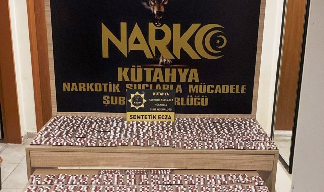 Kütahya'da çantasında uyuşturucu hap ele geçirilen yolcu tutuklandı