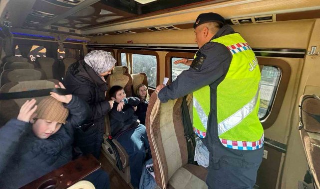 Kütahya'da okul çevreleri ve servis araçlarına yönelik denetimler yapıldı