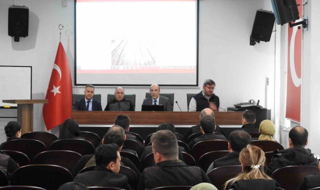 Kütahya'da Orman İşletme Müdür Yardımcıları ve İşletme Şeflerine eğitim