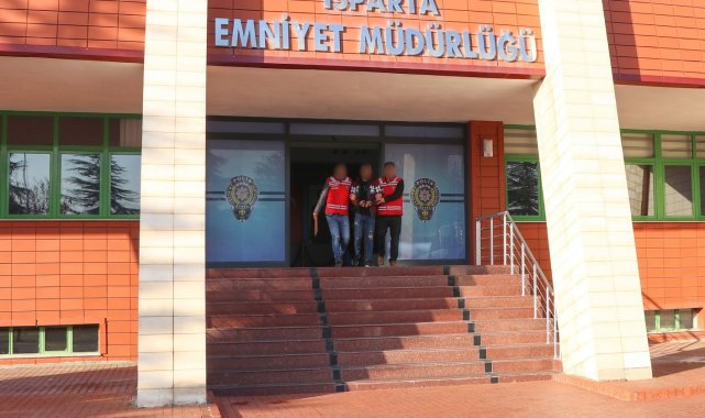 Kuyumcudan altın yüzük çalan şahıs yakalandı