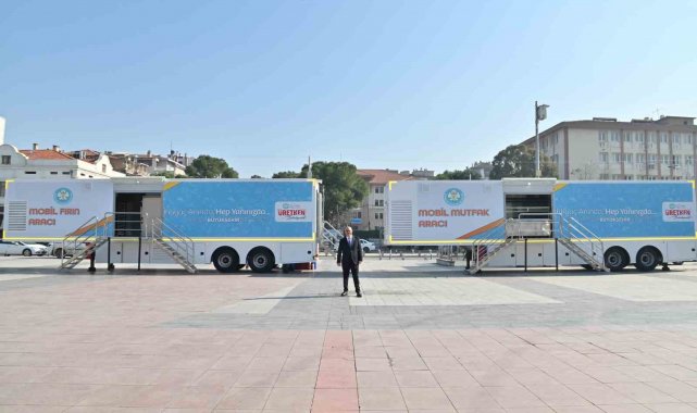 Manisa'da mobil mutfak, fırın ve ikram aracı hizmete girdi