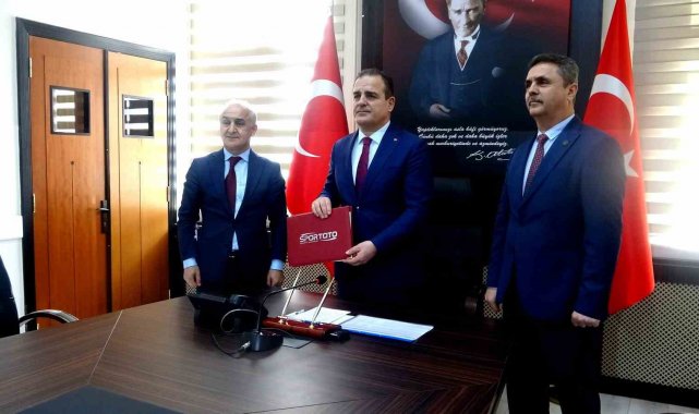 Marmaris'e yapılacak olan tesisin imzaları atıldı