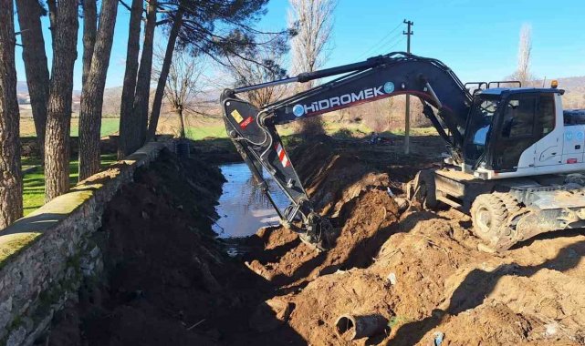 MASKİ'den dere temizliği ve içme suyu hattı çalışmaları