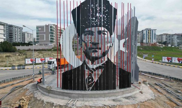 Menemen'e 4 boyutlu Atatürk anıtı