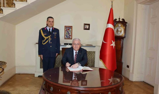 Milli Savunma Bakanı Güler, İngiltere Genelkurmay Başkanı Oramiral Radakin ile görüştü