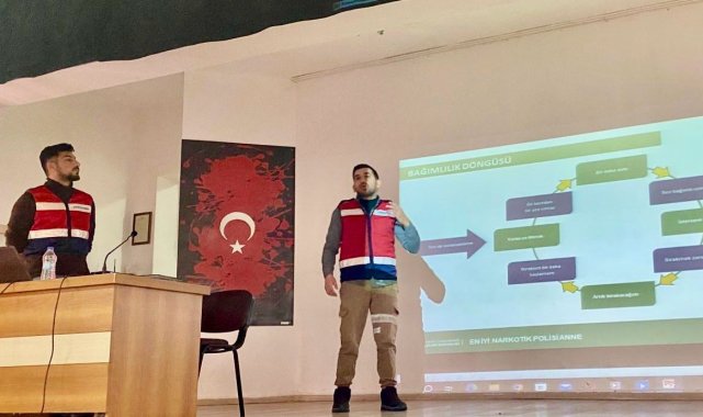 Muğla'da Jandarma'dan uyuşturucu eğitimi