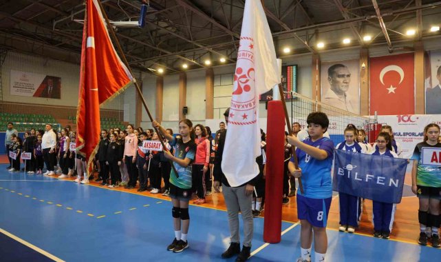 Okul Sporları Voleybol müsabakaları Nevşehir'de başladı