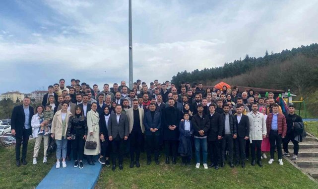 Öztürk, gençlerle bir araya geldi