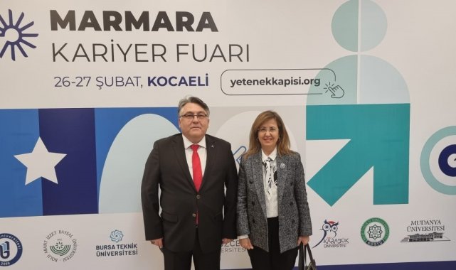 Rektör Özölçer Marmara Kariyer Fuarı'nın açılışına katıldı