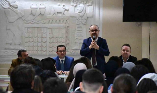 Safranbolu'da "Eğitim Gençlik ve Değerlerimiz Programı"