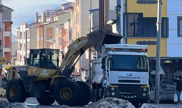 Sarıkamış'ta kar temizliği