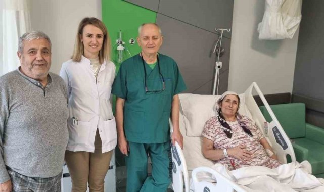 Sevgililer Günü'nde eşine "canından bir parça" verdi