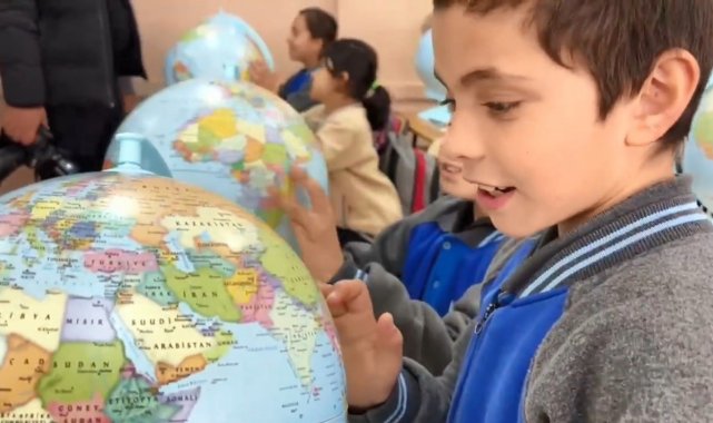 Sinop'ta öğrencilere model küre