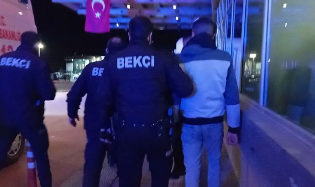 Şüphe üzerine durdurulan şahsın üzerinden komando bıçağı çıktı