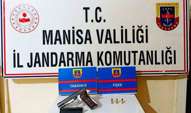 Şüpheli şahsın üzerinden tabanca çıktı