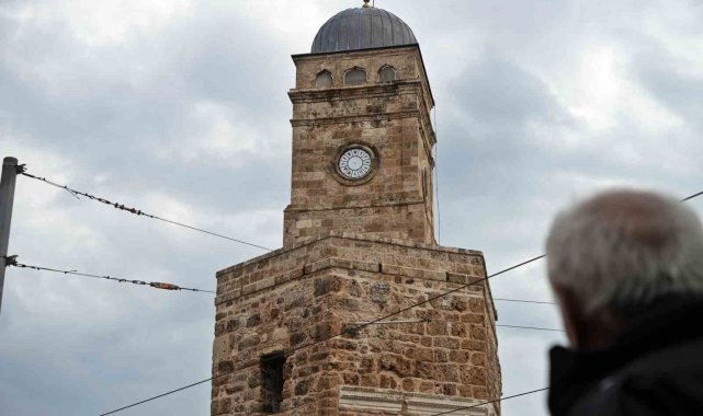 Tarihi Saat Kulesi saatine kavuştu