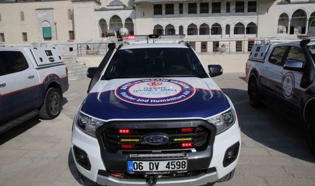 TDV mobil ikram araçlarını deprem bölgesine gönderiyor
