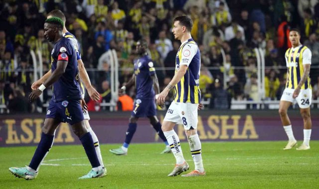 Trendyol Süper Lig: Fenerbahçe: 0 - Kasımpaşa: 0