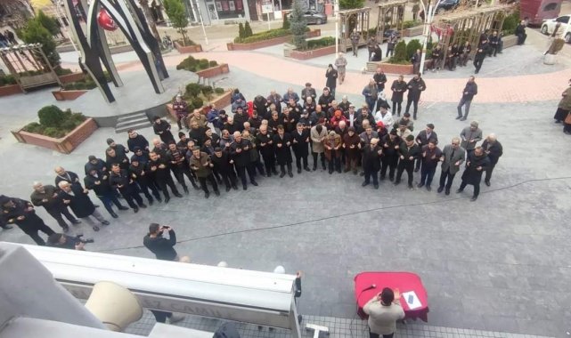 Türkeli'de umreciler dualarla uğurlandı