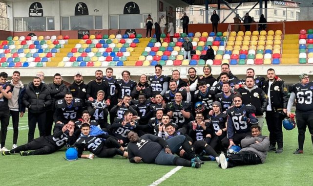 TÜSF Korumalı Futbol 1. Ligi'nde Dumlupınar Titans fırtınası