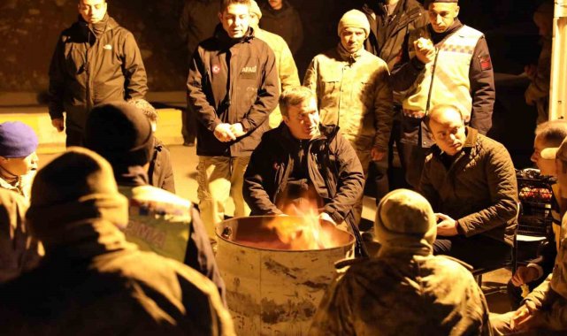 Vali Aydoğdu, İliç'te görevli güvenlik güçlerini ziyaret etti