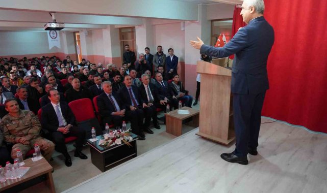 Vali Çakır: "Muş'un ismi uzayda bile konuşuldu"