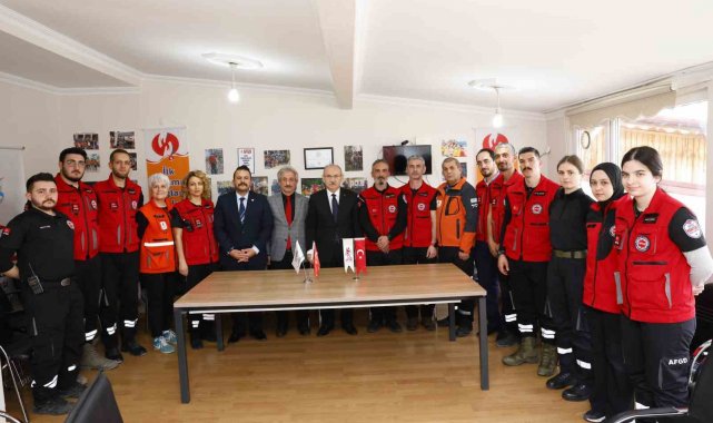 Vali Karadeniz: "Afetlere karşı hazırlığı artırmak için sürdürülen çalışmaları desteklemeye devam edeceğiz"