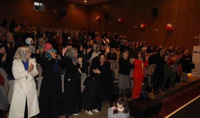 Van'da 'Aile İçi İletişimde Kadının Rolü' söyleşisi düzenledi