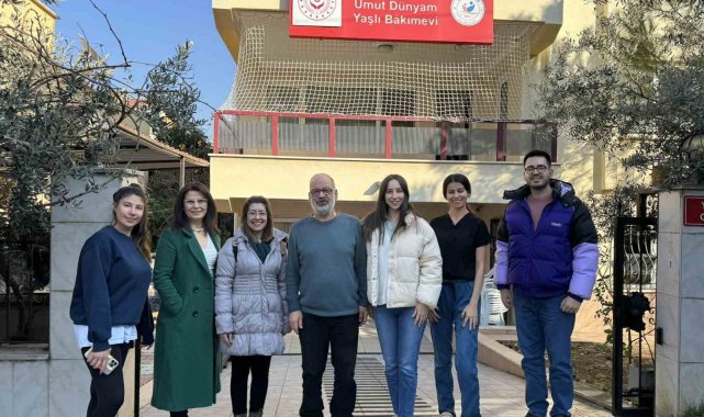 Yaşlı bakımı öğrencileri için huzurevi sakinleriyle buluştular