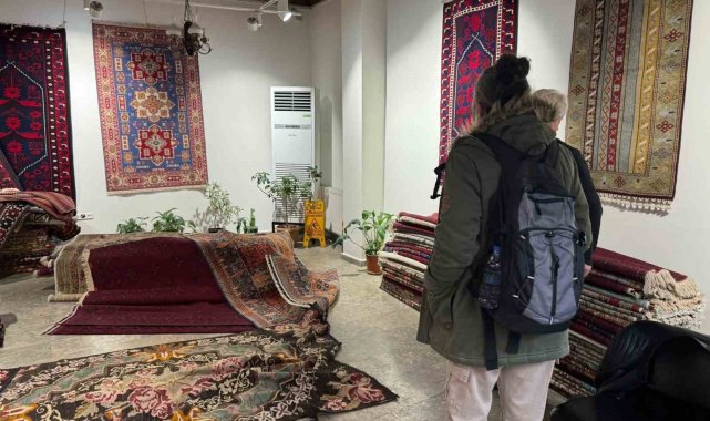 Zonguldak'ta yöresel halı sergisi açıldı