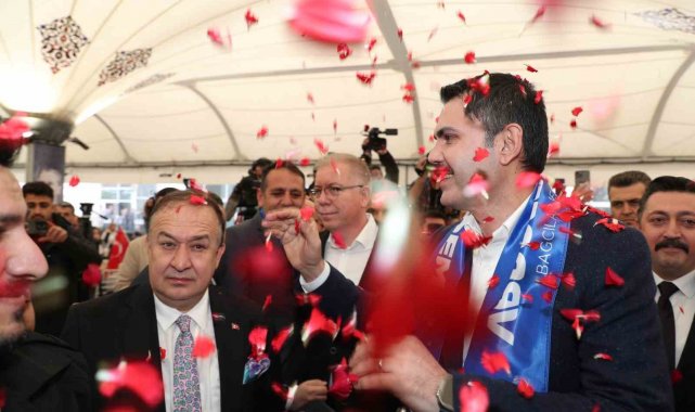 AK Parti İBB Başkan Adayı Murat Kurum: "Kastamonu'muzun selden zarar gören bir ilçelerini 1 yılda inşa ettik"