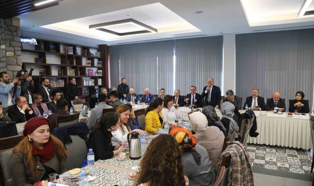Başkan Büyükkılıç, Mali Müşavirlerle Millet Bahçesinde Buluştu