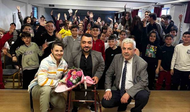 Burak Sakçı minklere tecrübelerini aktardı