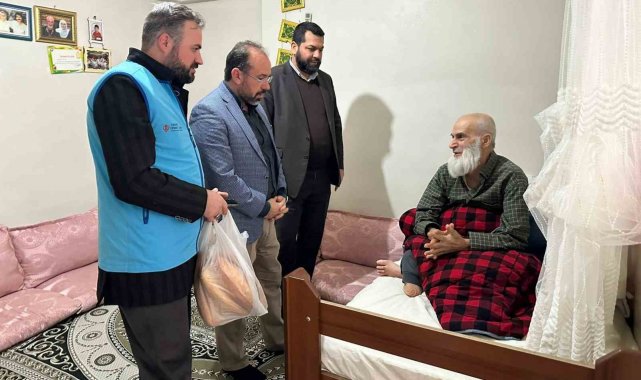 Diyarbakır'da cami öğrencilerinden 'askıda ekmek' uygulaması