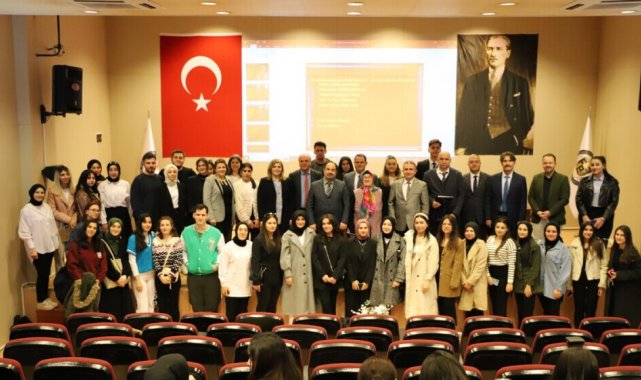 DPÜ'de "Edebiyatımızın Zarif Kalemleri Kadın Şairler" başlıklı panel