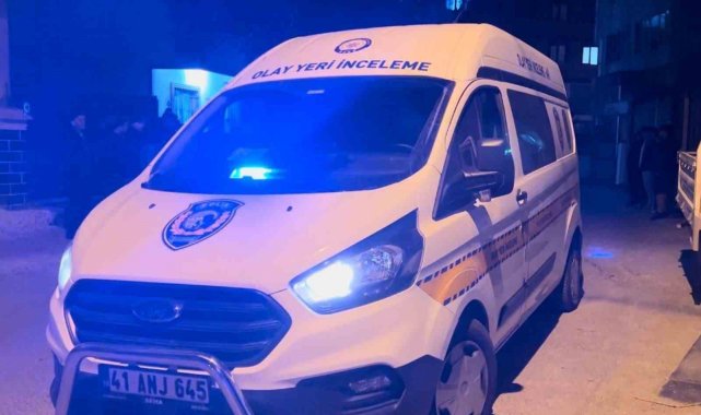 Evinde baygın halde bulunan 8 aylık hamile kadın öldü