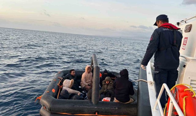 İzmir sularında can pazarı, Yunanistan itti Sahil Güvenlik kurtardı