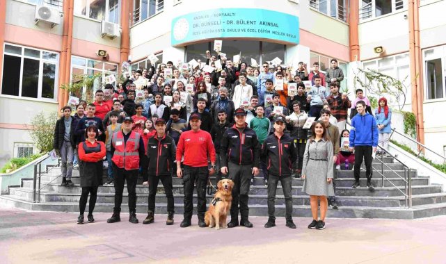 Konyaaltı'nda özel öğrencilere deprem tatbikatı