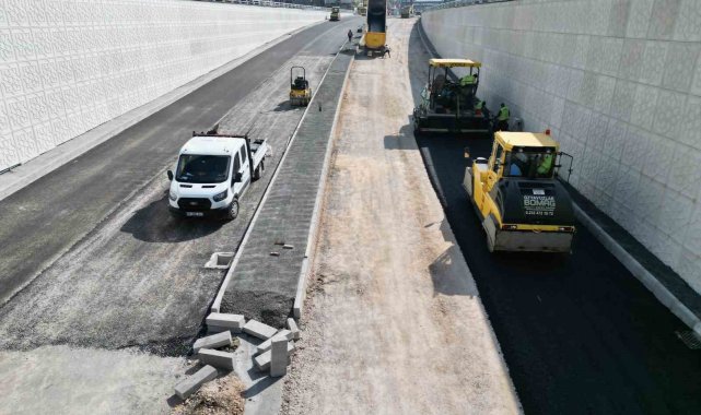 Menemen'de açılış yağmuru: Peş peşe açılışlar