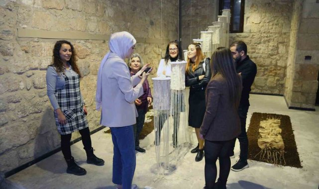 Mersin'de "Eski ve Yeni Karma Tekstil Tasarım Sergisi" açıldı