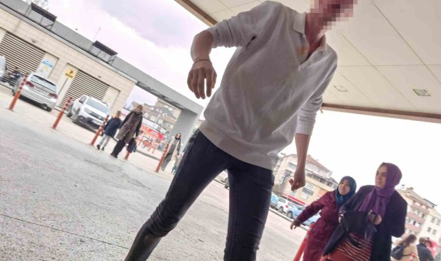 Sevgilisinin abisi önce darp etti, sonra biber gazı sıktı