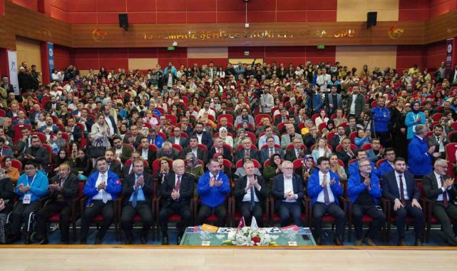Türkiye'nin ilk SOSYALFEST'inde ödüller sahiplerini buldu