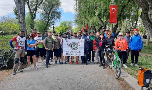 25 kişi bisiklete özendirmek için planladı
