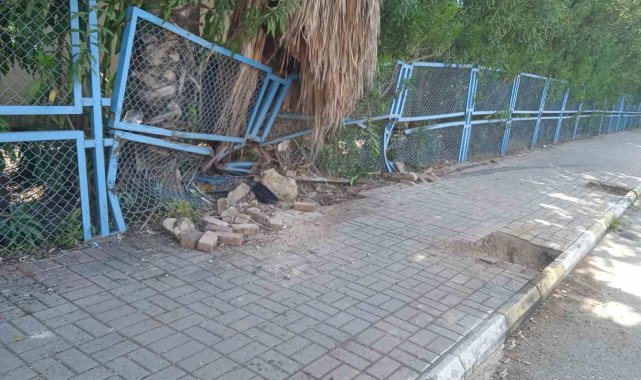 Alanya'da halk otobüsünün çarptığı kadın yaralandı