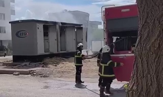 Alev alan trafo korkuya neden oldu