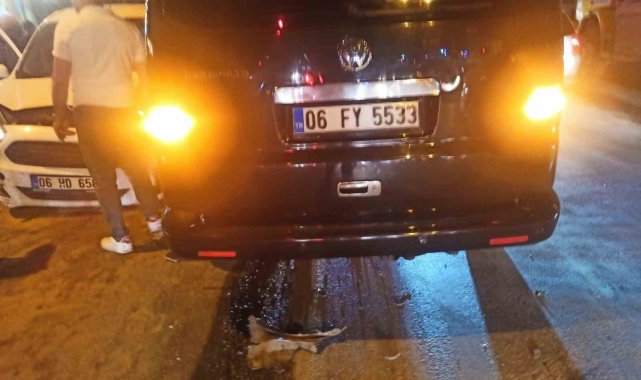 Ankara'da 3 aracın karıştığı zincirleme kaza: 3 yaralı