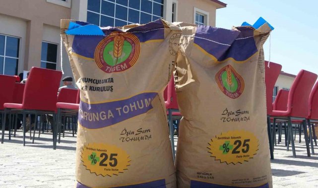 Ardahan'da 210 çiftçiye 45 ton korunga tohumu dağıtıldı